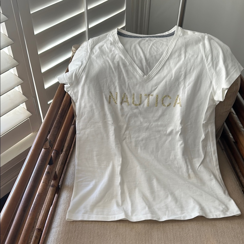 Nautica v-neck t shirt.